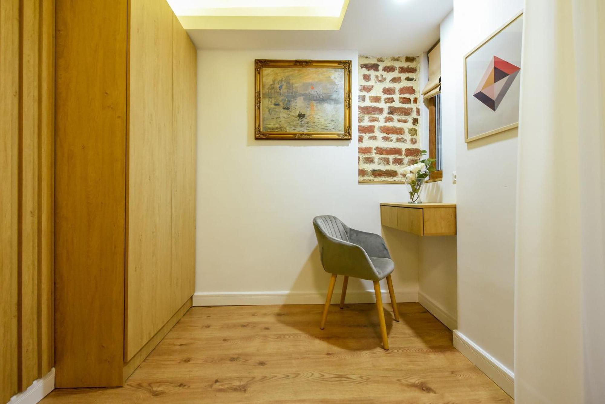 Home Away From Home - Modern & Cozy Apartments Near Vibrant Unirii Area Bucarest Habitación foto
