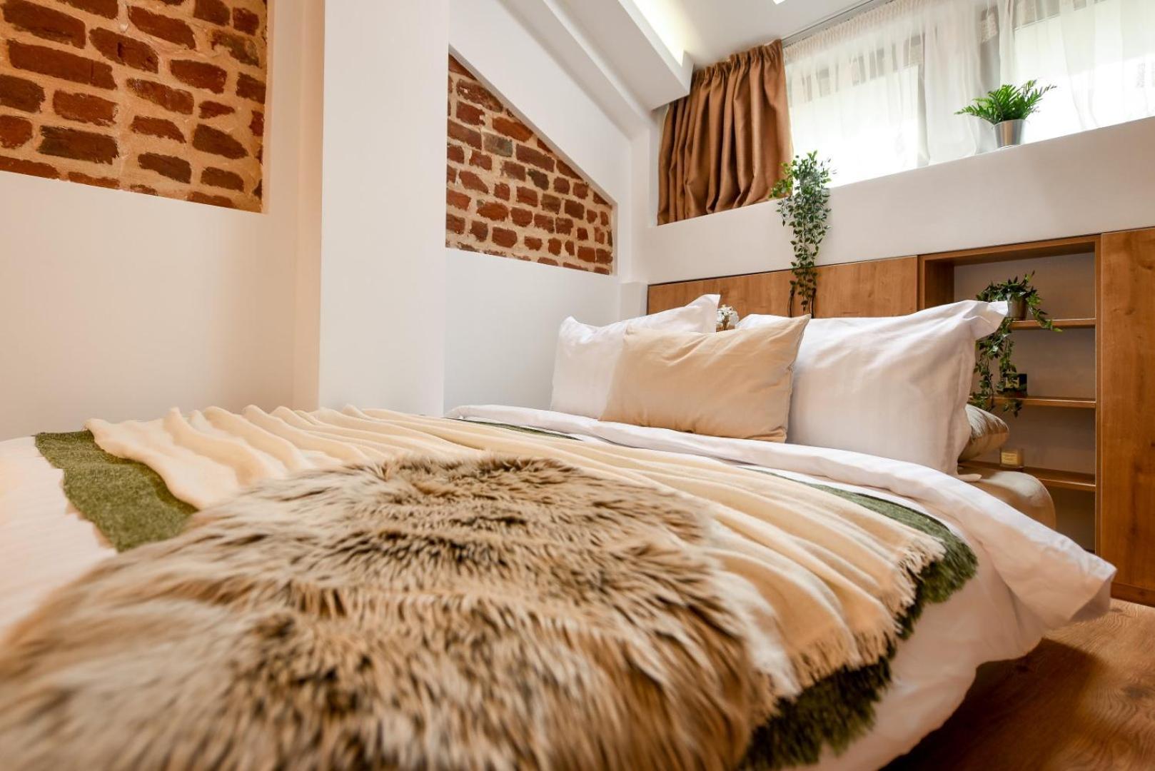 Home Away From Home - Modern & Cozy Apartments Near Vibrant Unirii Area Bucarest Habitación foto